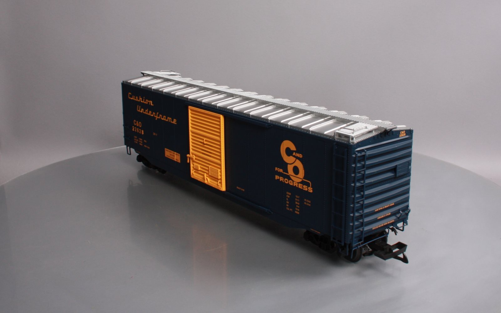 USA Trains 19306A G Chesapeake & Ohio 50' Boxcar