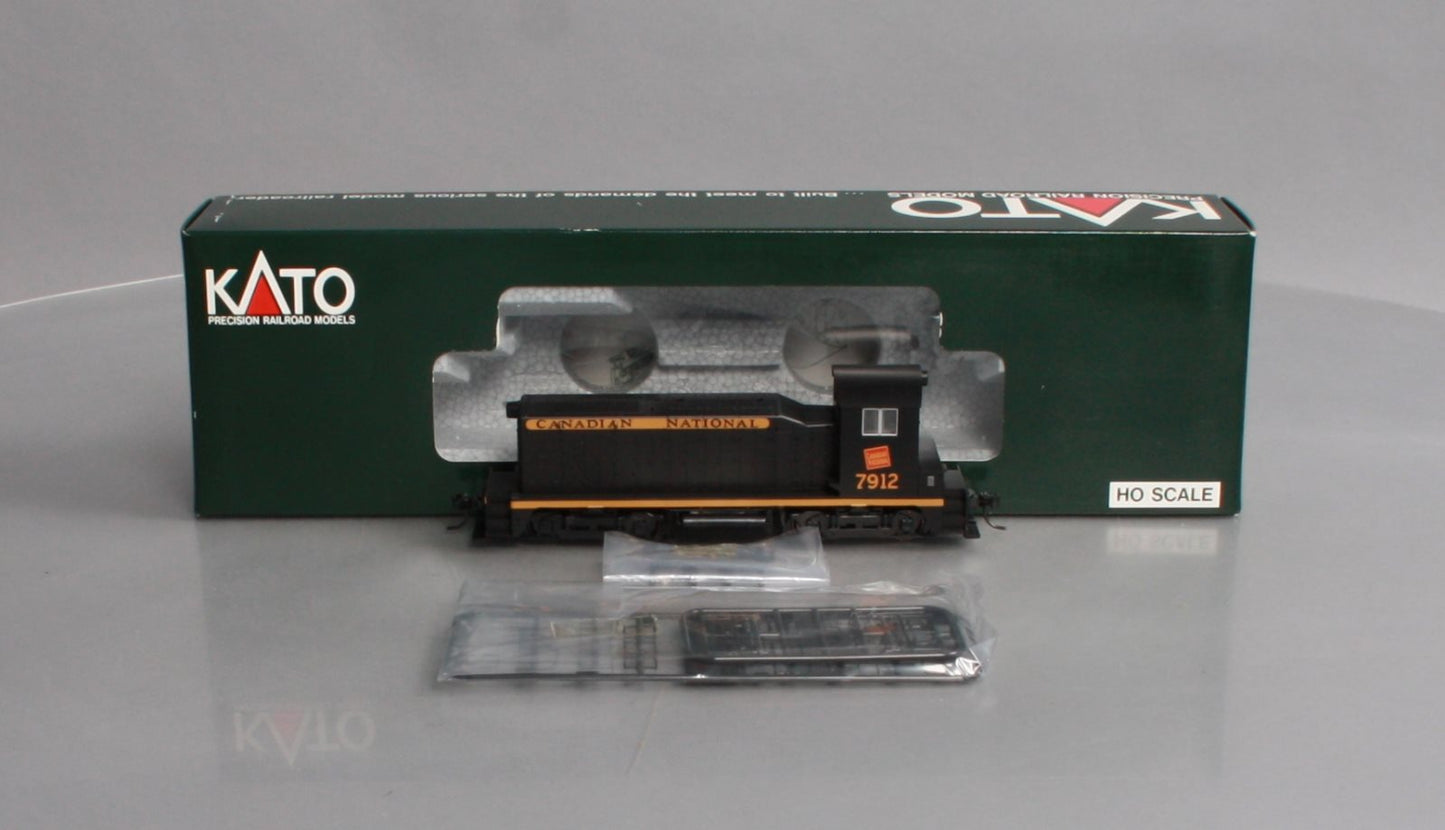 Kato 37-103 Canadian National NW2 Diesel Locomotive #7912 LN/Box