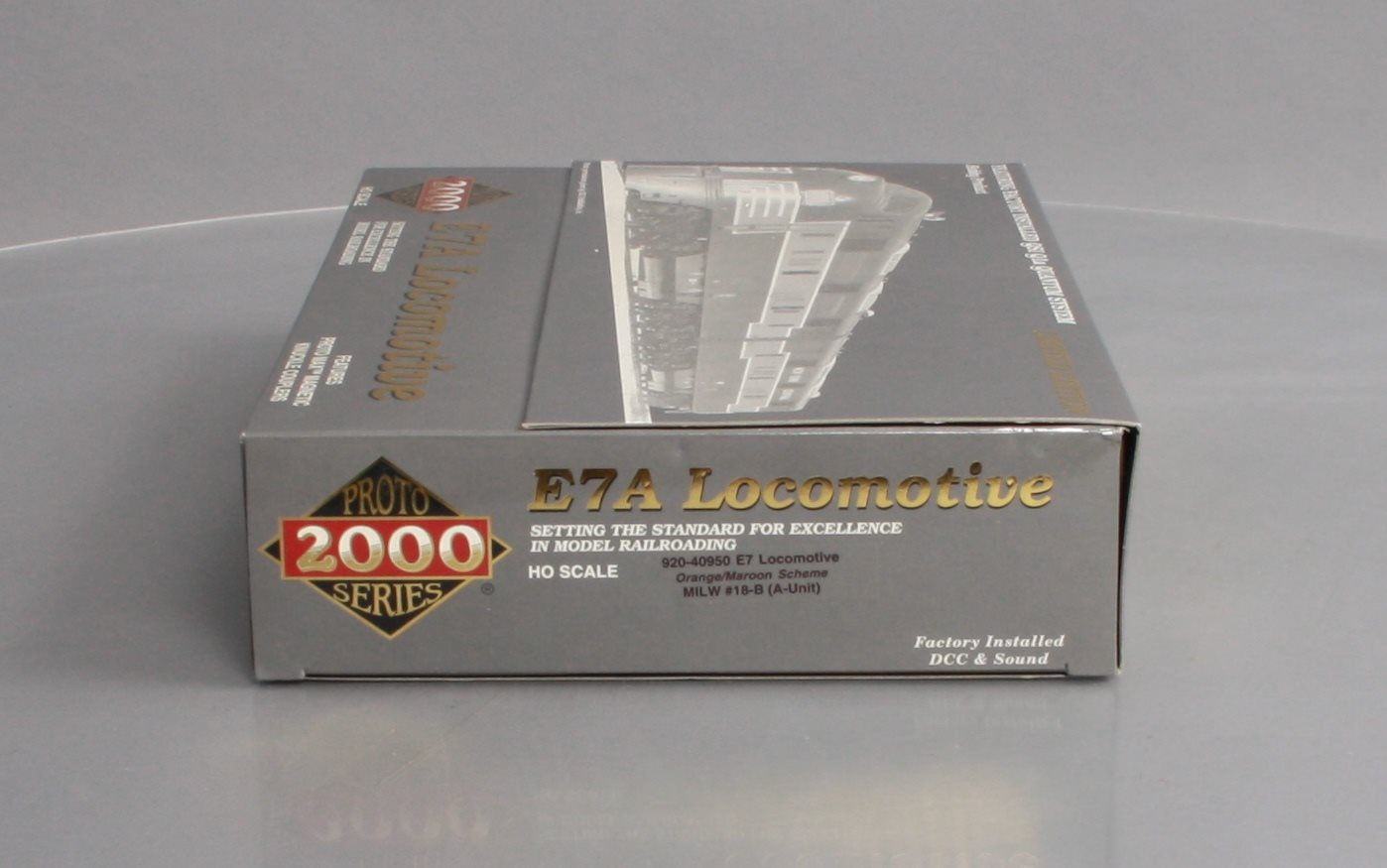 Proto 2000 920-40950 Milwaukee Road E7 A Diesel Locomotive #18-B with DCC/Sound LN/Box