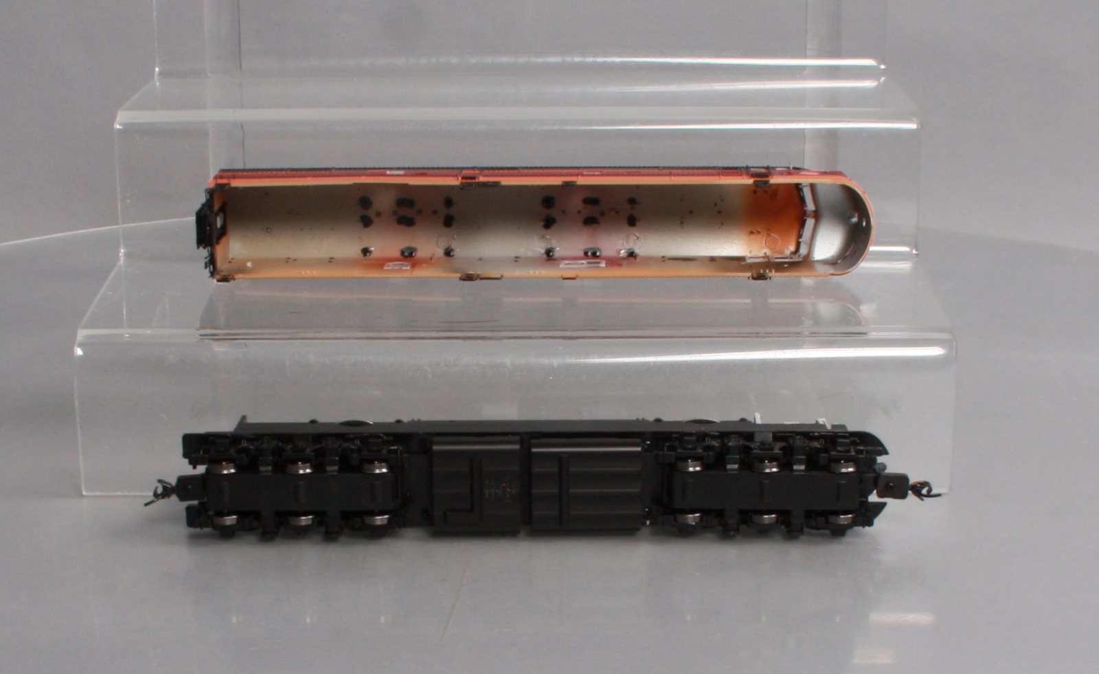 Proto 2000 920-40950 Milwaukee Road E7 A Diesel Locomotive #18-B with DCC/Sound LN/Box
