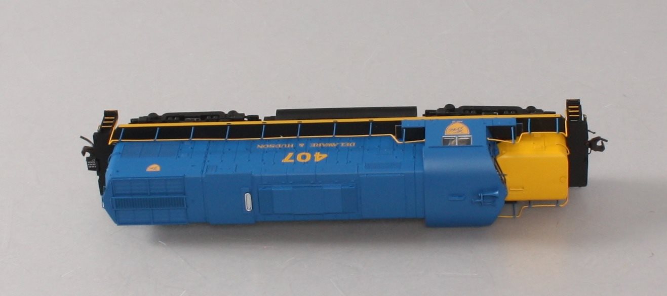 Atlas 10001190 HO Delaware & Hudson C420 Silver Locomotive #407