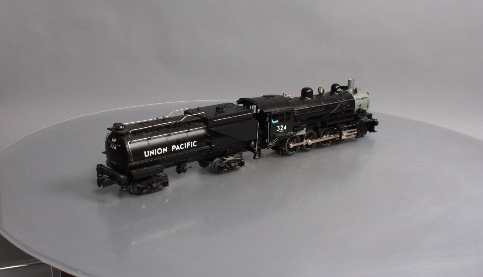 Lionel 6-28038 Union Pacific 2-8-0 Consolidation Steam Locomotive & Tender #324 EX/Box