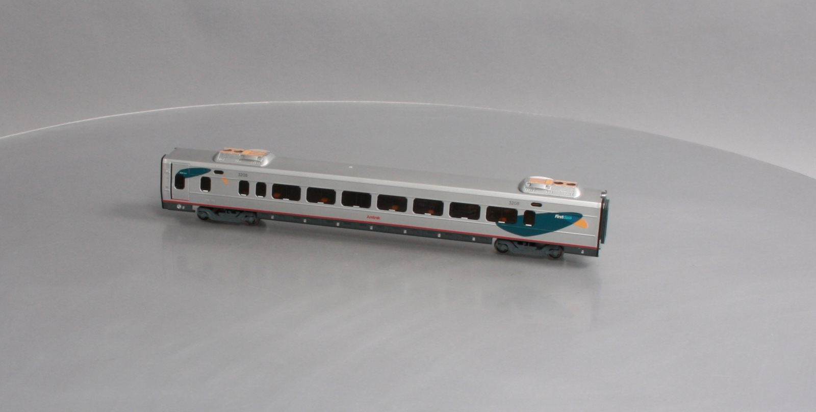 Bachmann 89942 HO Scale Amtrak Acela 1st Class Car #3208