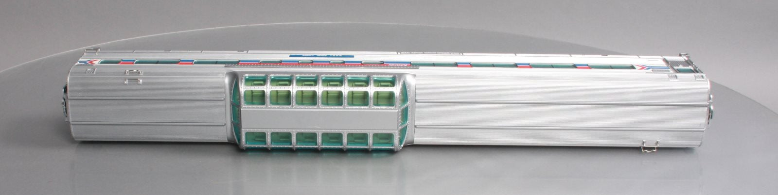 Atlas 30021541-1 Amtrak Streamlined Dome Chair Car w/o Conductor's Window
