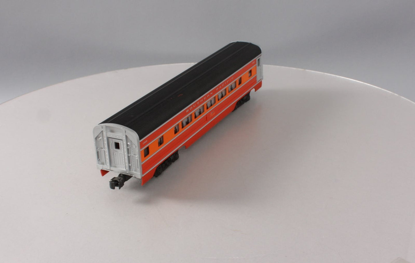 Lionel 6-9592 O Gauge Southern Pacific Daylight Aluminum Passenger Car LN/Box