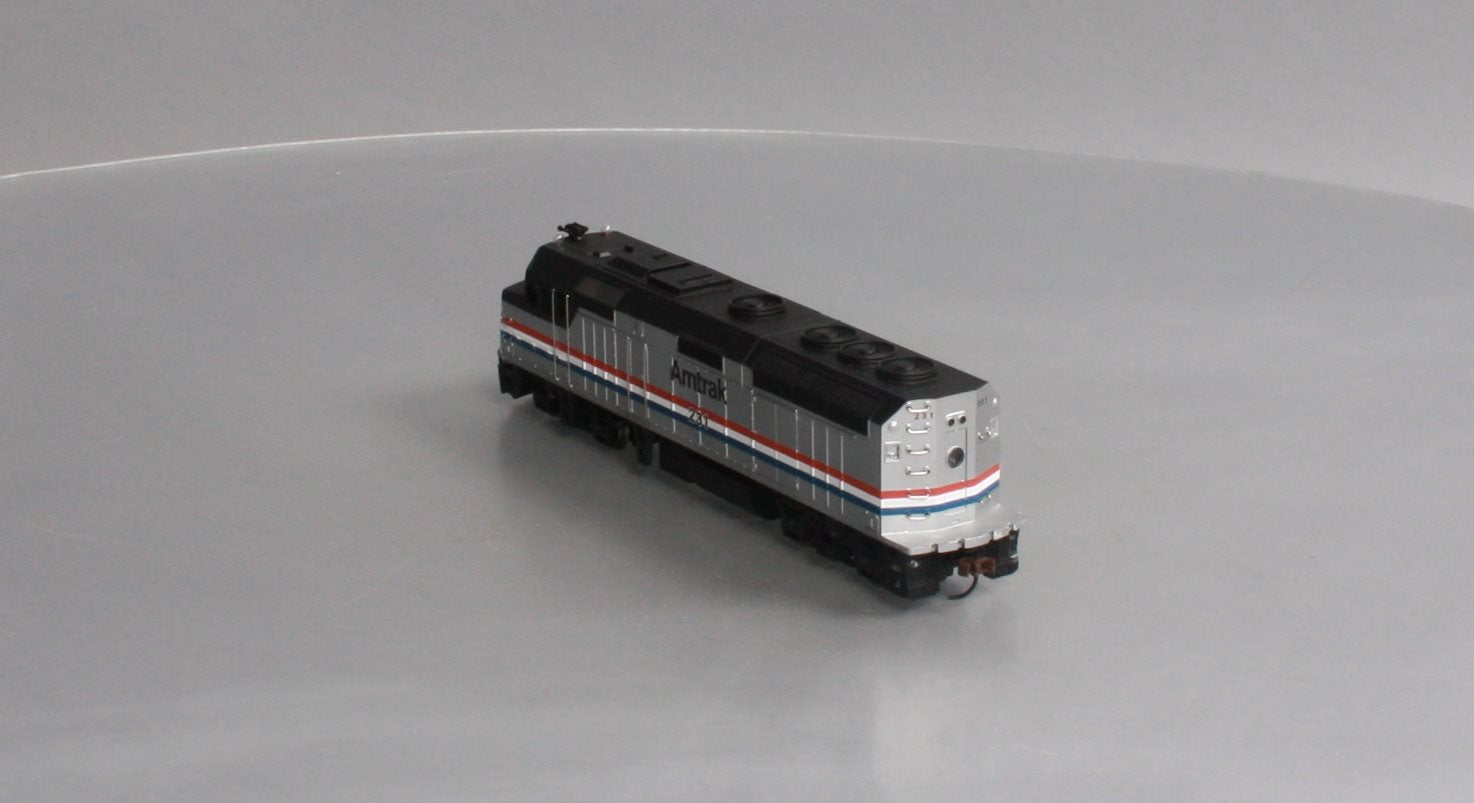 Spectrum 87013 HO Amtrak Phase III EMD F40PH Diesel Locomotive #231 LN/Box