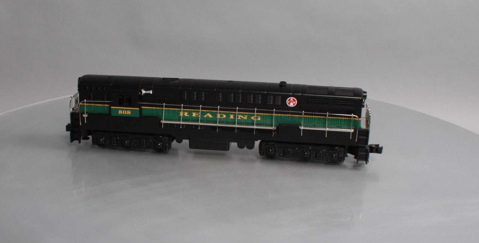 Williams 21107 O Gauge Reading FM Trainmaster Diesel Locomotive #808