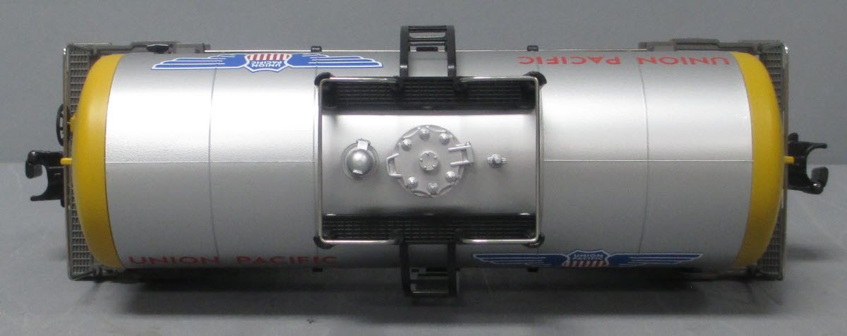 MTH 20-96068 O Gauge Union Pacific 8000 Gallon Tank Car #687040 LN/Box
