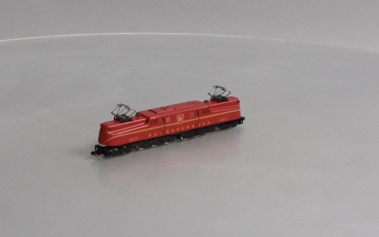 Arnold 5106 N Pennsylvania Tuscan 5-Stripe Electric Locomotive #4831 LN/Box