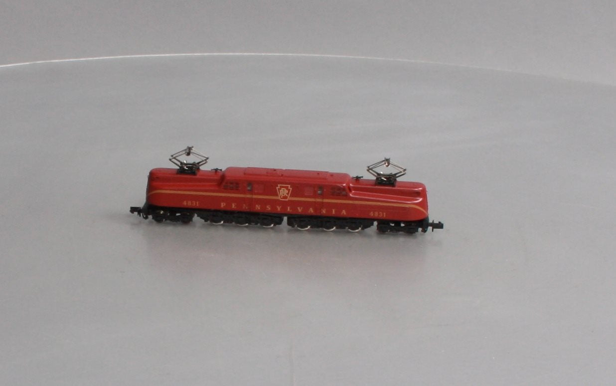 Arnold 5106 N Pennsylvania Tuscan 5-Stripe Electric Locomotive #4831 LN/Box