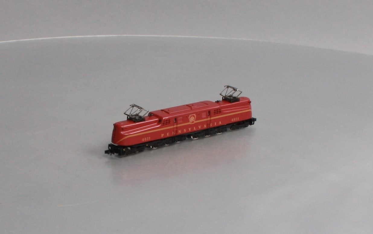 Arnold 5106 N Pennsylvania Tuscan 5-Stripe Electric Locomotive #4831 LN/Box