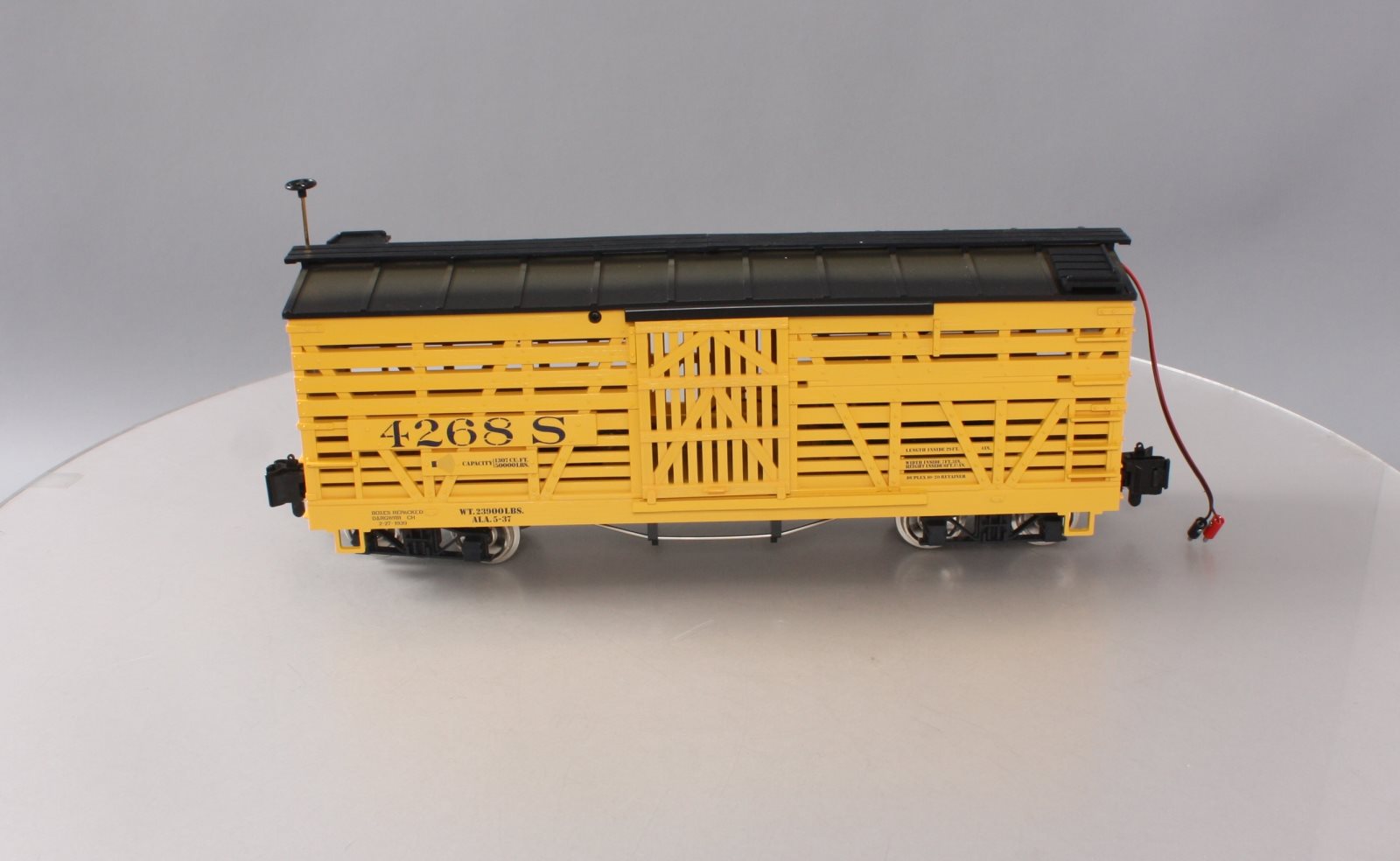 LGB 42682 G Scale D&RGW Stock Car w/Cattle Sound (Metal Wheels) LN/Box