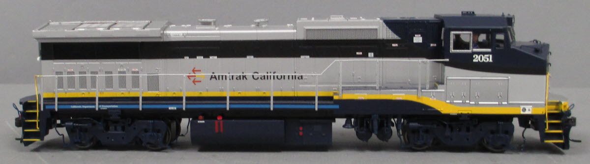 Atlas 9077 HO Amtrak California Dash 8-32BW Diesel Locomotive #2051 w/ DCC LN/Box