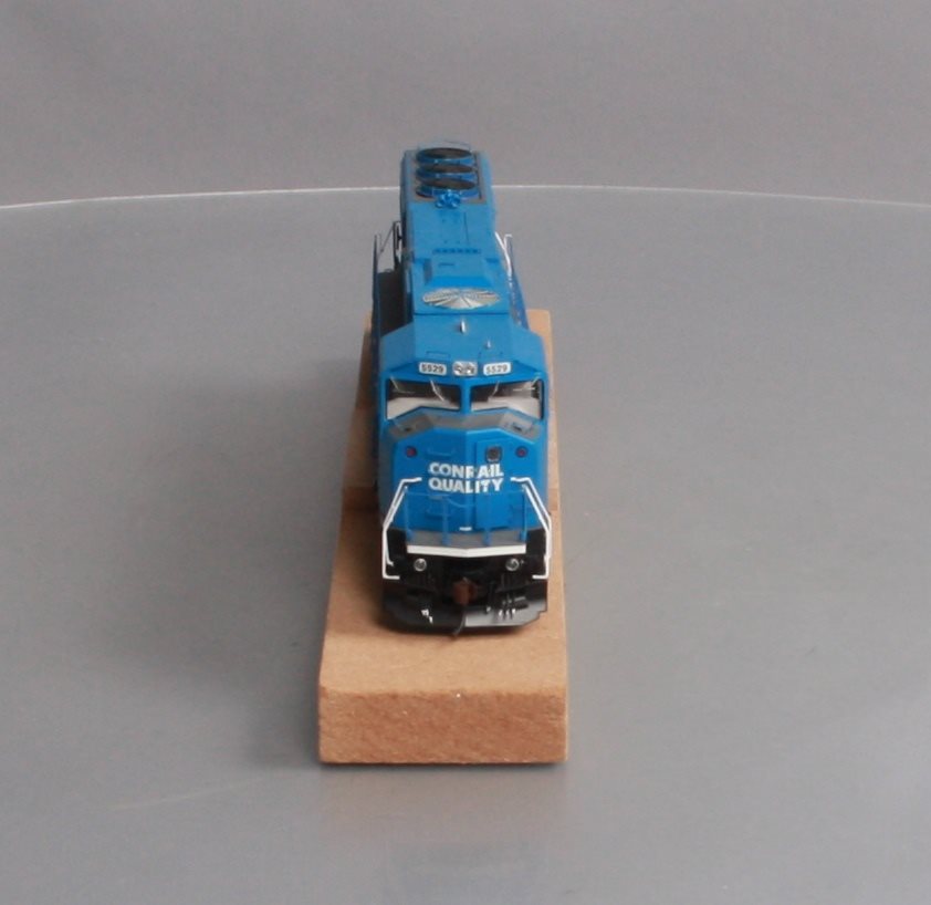 Athearn G67378 HO Conrail Q SD60M Diesel Locomotive w/DCC & Sound #5529