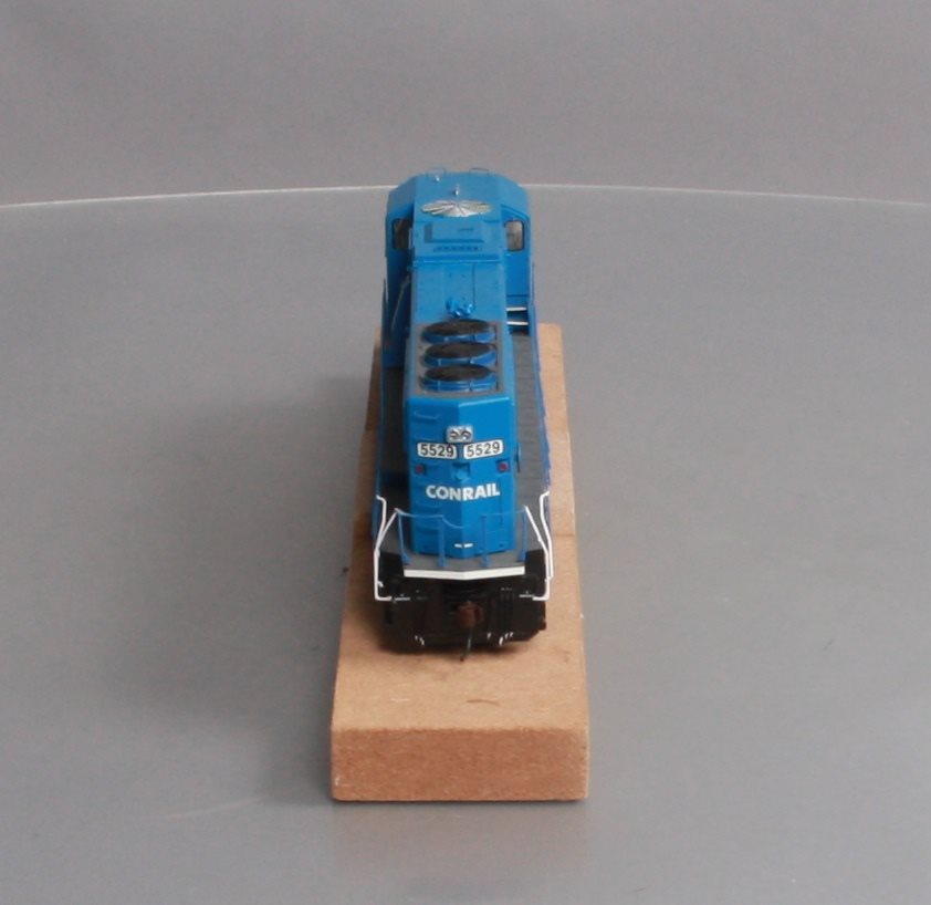 Athearn G67378 HO Conrail Q SD60M Diesel Locomotive w/DCC & Sound #5529