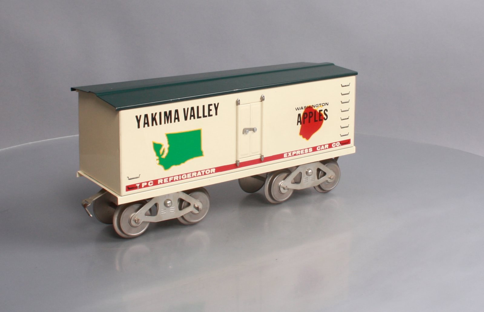 McCoy Standard Gauge Yakima Valley Washington Apples Reefer LN/Box