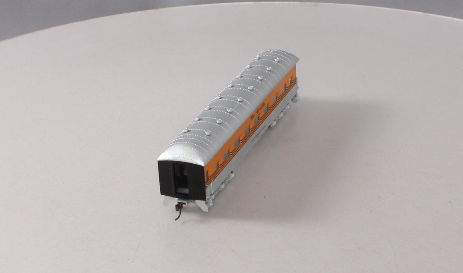 Roundhouse 86633 HO Scale Rio Grande Arch-Roof Observation Car LN/Box