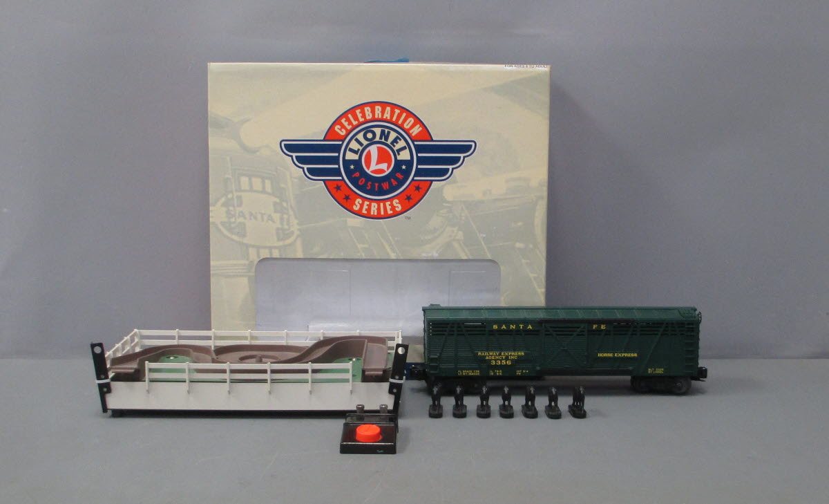 Lionel 6-29820 O Modern Santa Fe Horse Car and Corral #3356 EX/Box