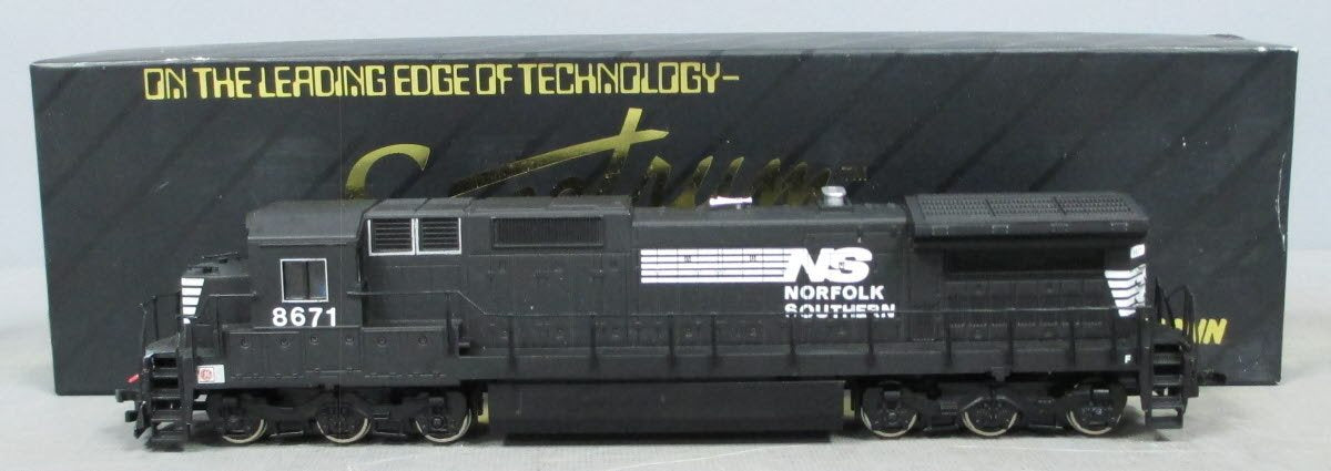 Bachmann 85006 HO Dash 8 40C Norfolk Southern Diesel Locomotive #8671 EX/Box