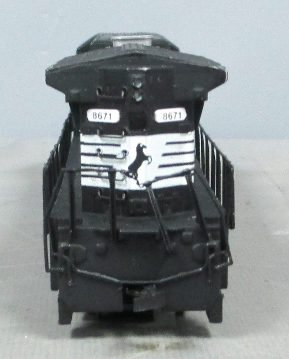 Bachmann 85006 HO Dash 8 40C Norfolk Southern Diesel Locomotive #8671 EX/Box