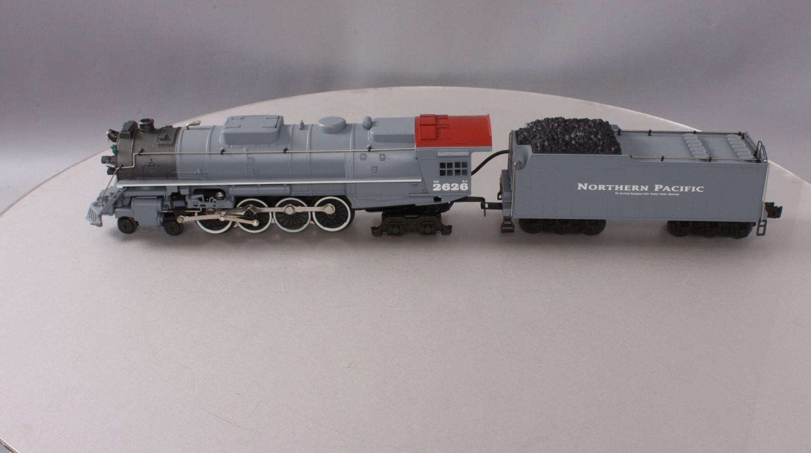 Lionel 6-18016 O Gauge Northern Pacific 4-8-4 Steam Locomotive & Tender #2626 MT/Box