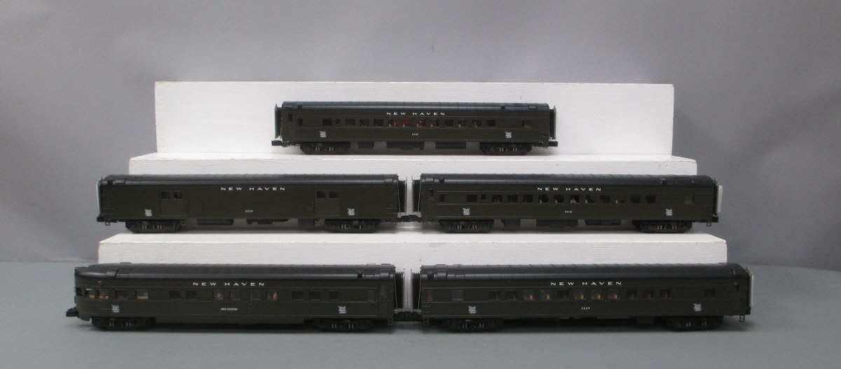 MTH 20-65078 O Gauge New Haven Streamline ABS Passenger Car Set (Set of 5) LN/Box