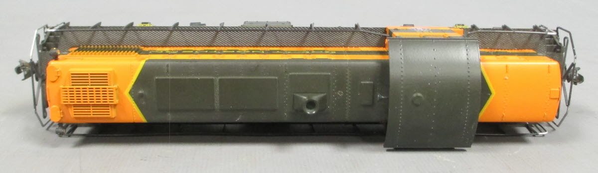 Kato HO Great Northern Diesel Locomotive #183 EX