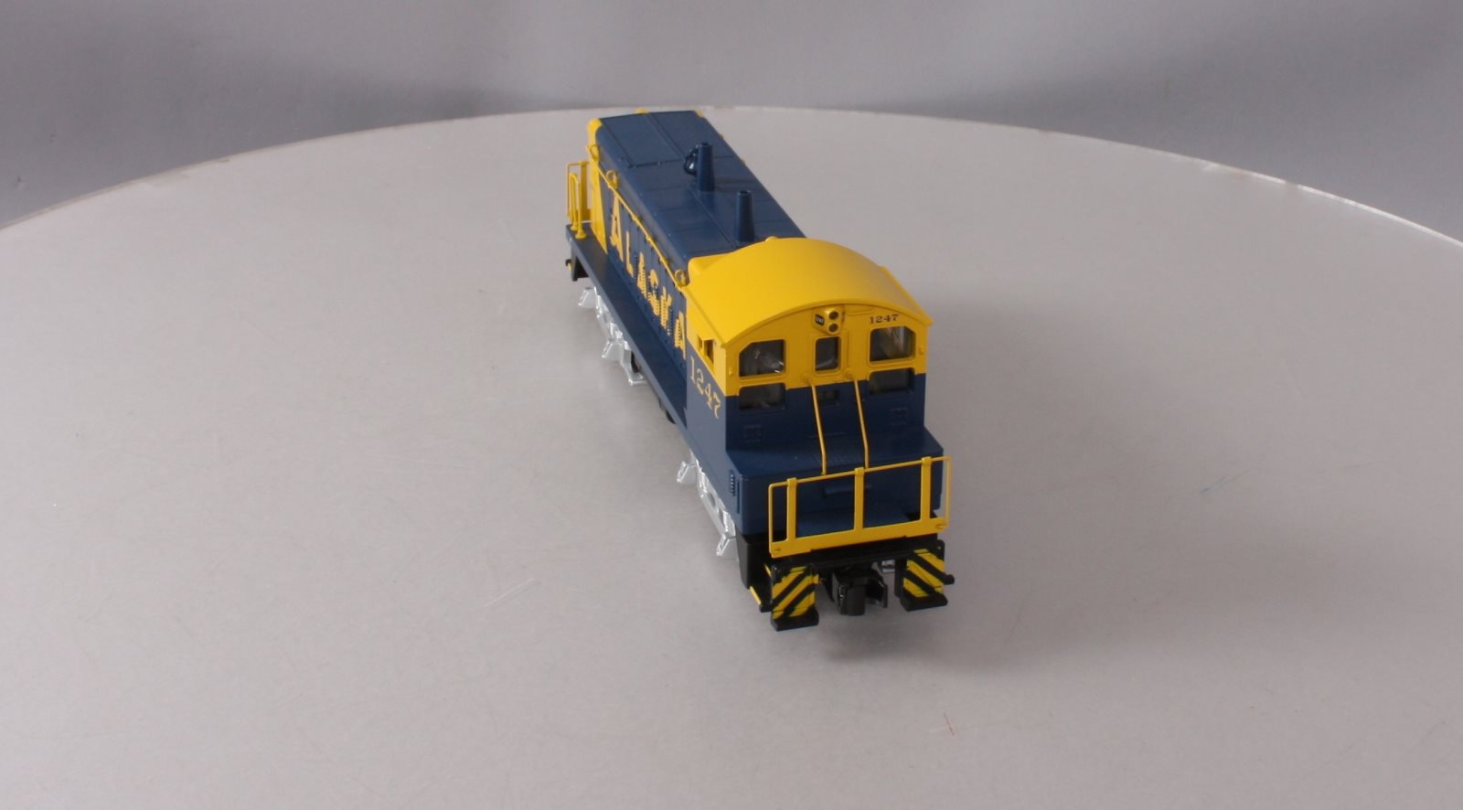 MTH 30-2221-1 O Gauge Alaska SW-9 Diesel Switcher w/PS2 #1247 LN/Box