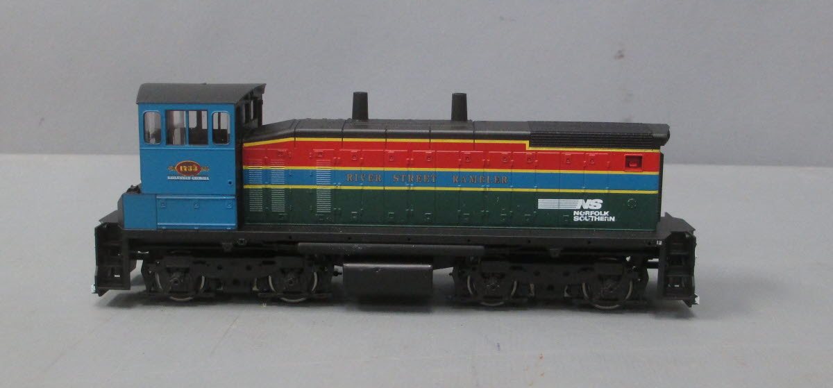 Athearn 2211 HO NS River Street Rambler SW1500 Switcher Diesel Locomotive #1733 LN/Box