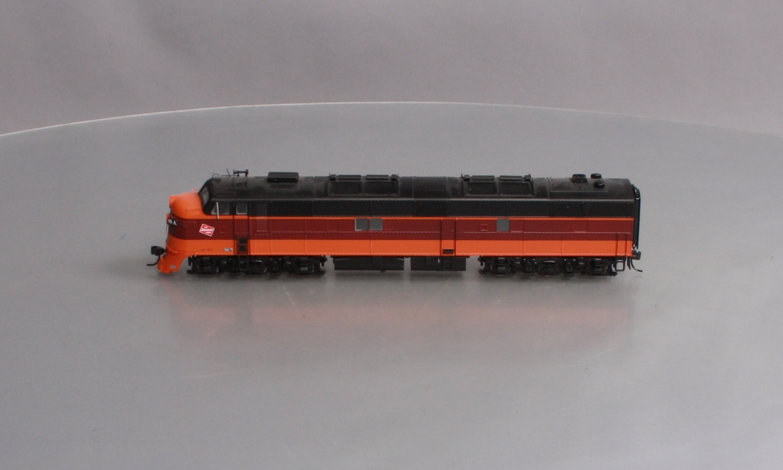 Proto 2000 920-40950 Milwaukee Road E7 A Diesel Locomotive #18-A with Sound LN/Box