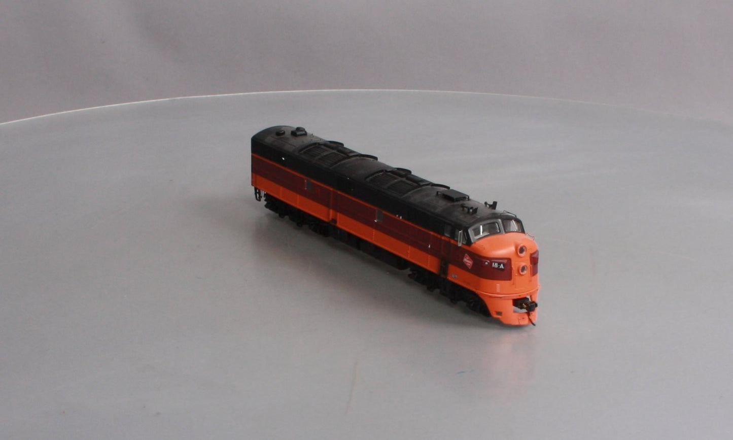 Proto 2000 920-40950 Milwaukee Road E7 A Diesel Locomotive #18-A with Sound LN/Box