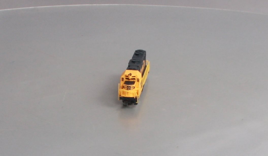 Life Like 7843 N Scale Santa Fe GP38-2 Diesel Locomotive #3500