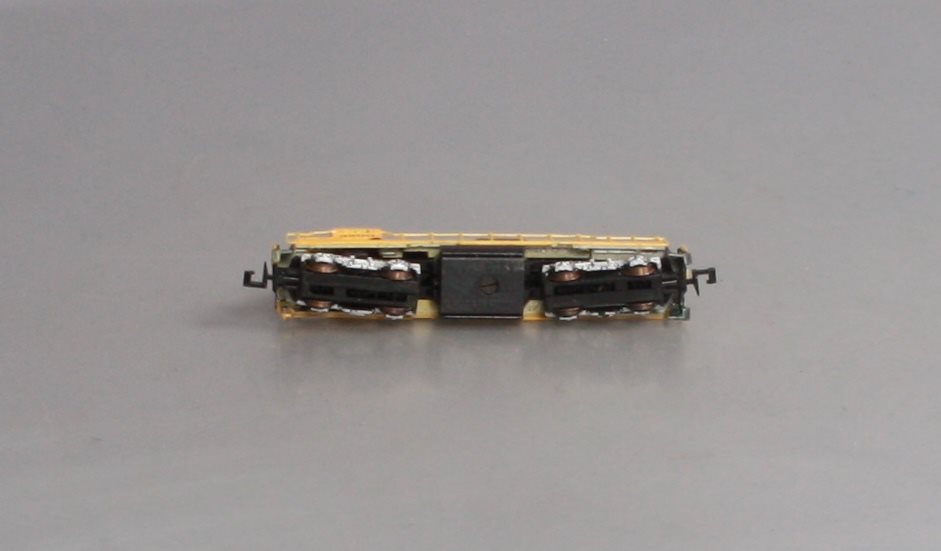 Life Like 7843 N Scale Santa Fe GP38-2 Diesel Locomotive #3500