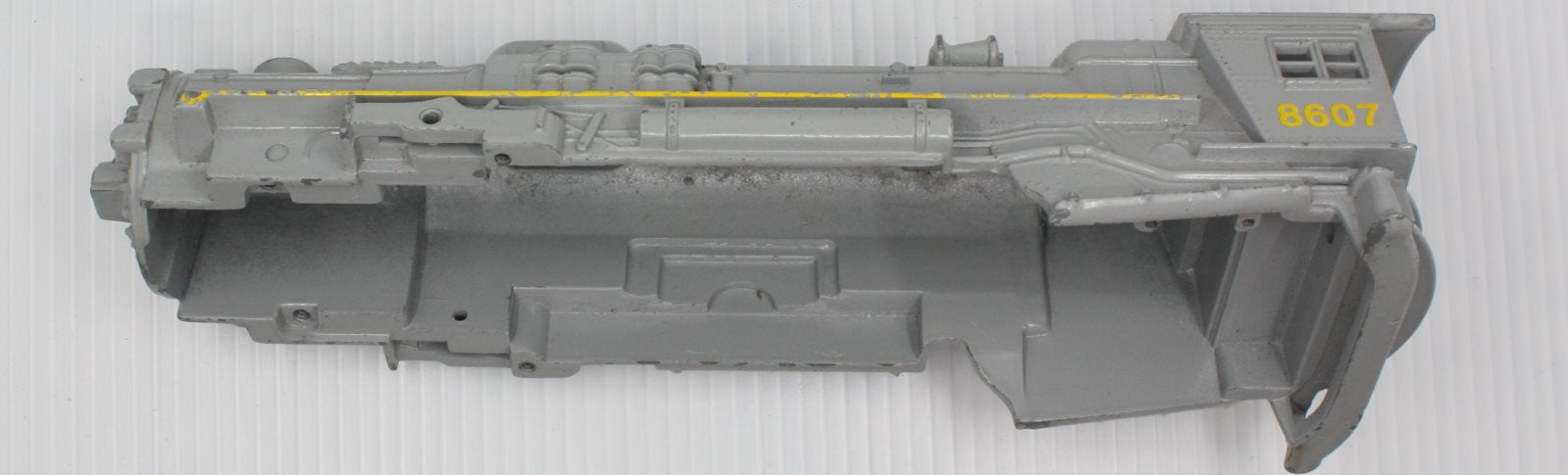 Lionel 8607-X 8607  Rare Union Pacific 2-6-4 Gray Steam Locomotive Shell