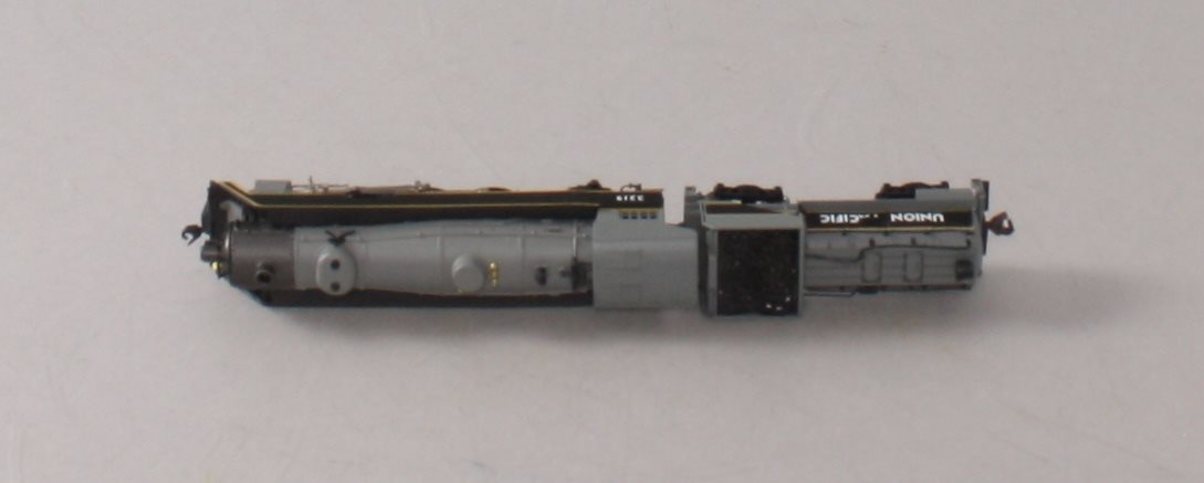 Model Power 87424 Union Pacific Vandy Tender 4-6-2 Semi-Streamliner Locomotive