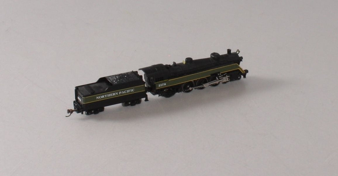 Model Power 87430 Northern Pacific 4-6-2 Semi-Streamliner Locomotive #2179