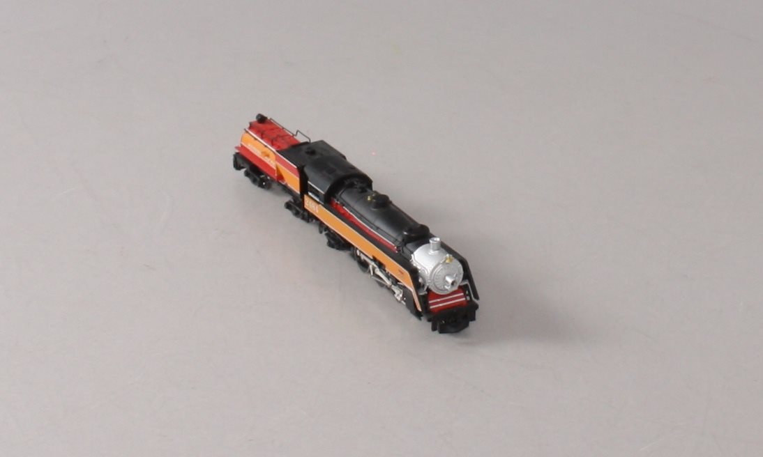 Model Power 87429 N Southern Pacific Steam Semi-Streamlined 4-6-2 w/Tender #2484