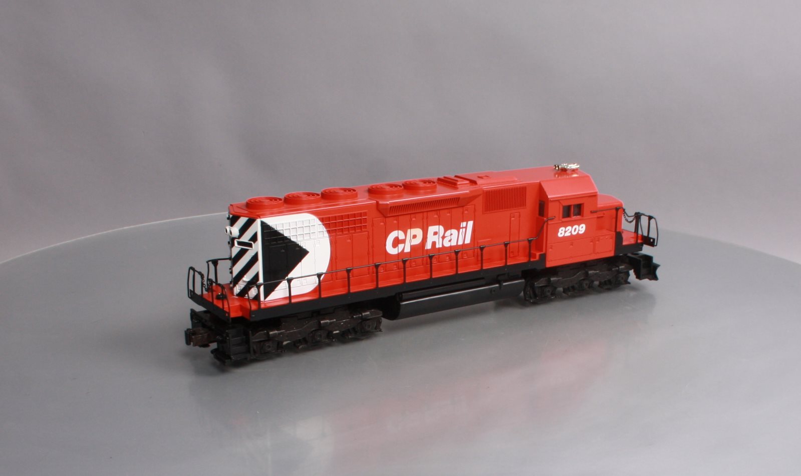 Lionel 6-18209 O Gauge Canadian Pacific SD40 Dummy Diesel Locomotive #8209 EX/Box