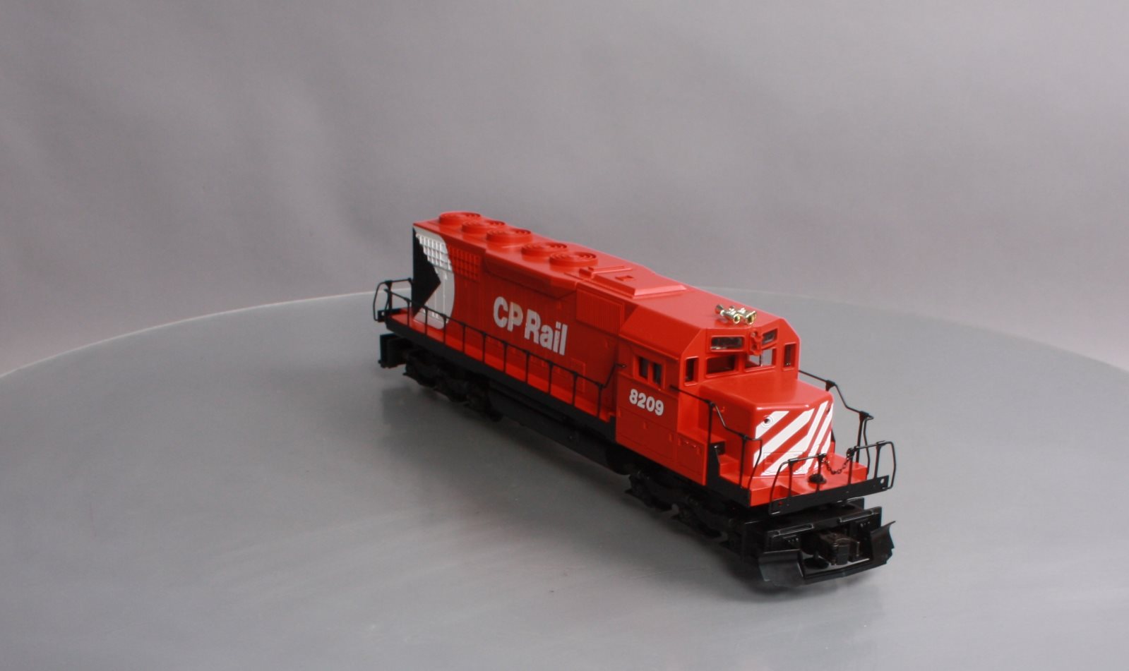 Lionel 6-18209 O Gauge Canadian Pacific SD40 Dummy Diesel Locomotive #8209 EX/Box