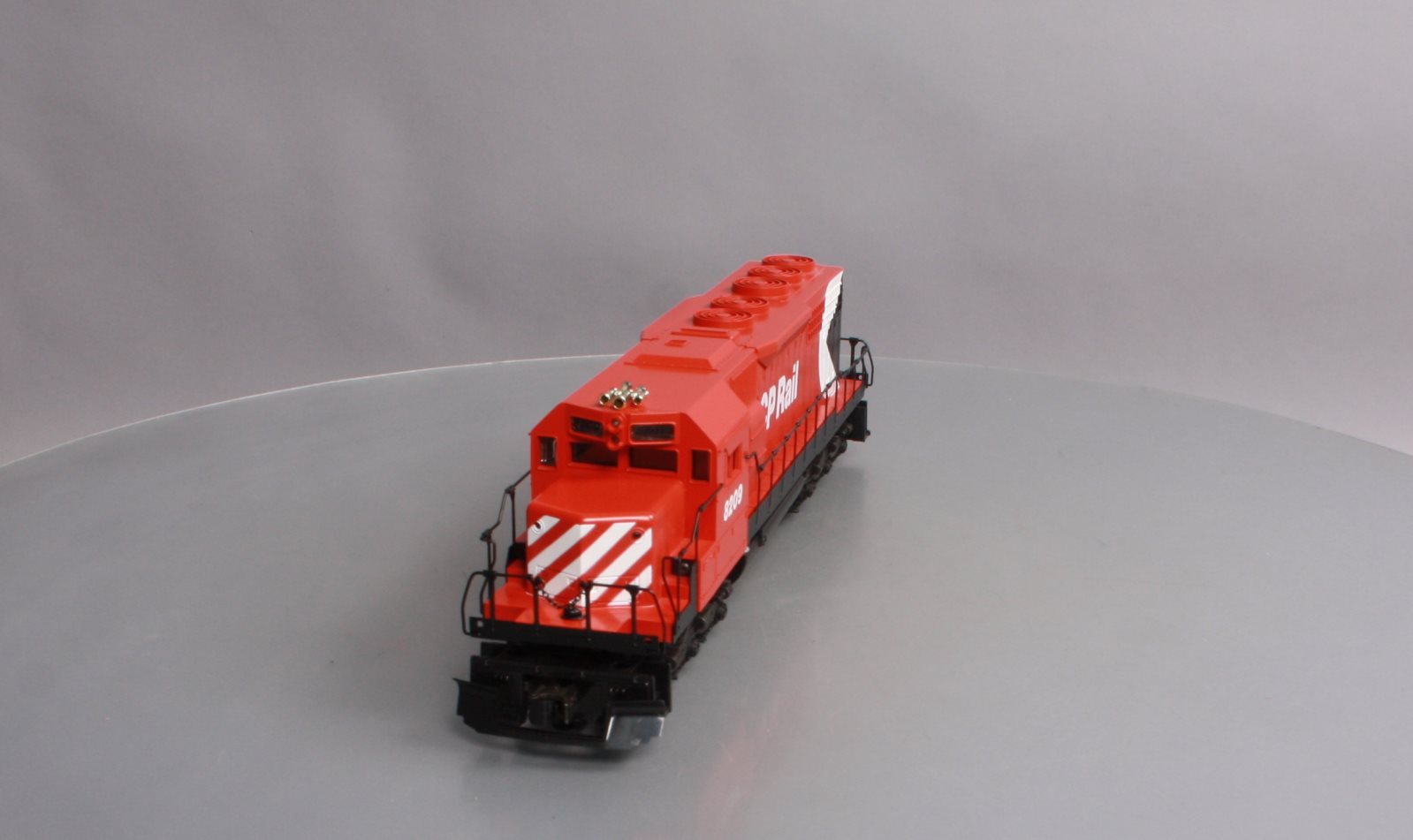 Lionel 6-18209 O Gauge Canadian Pacific SD40 Dummy Diesel Locomotive #8209 EX/Box