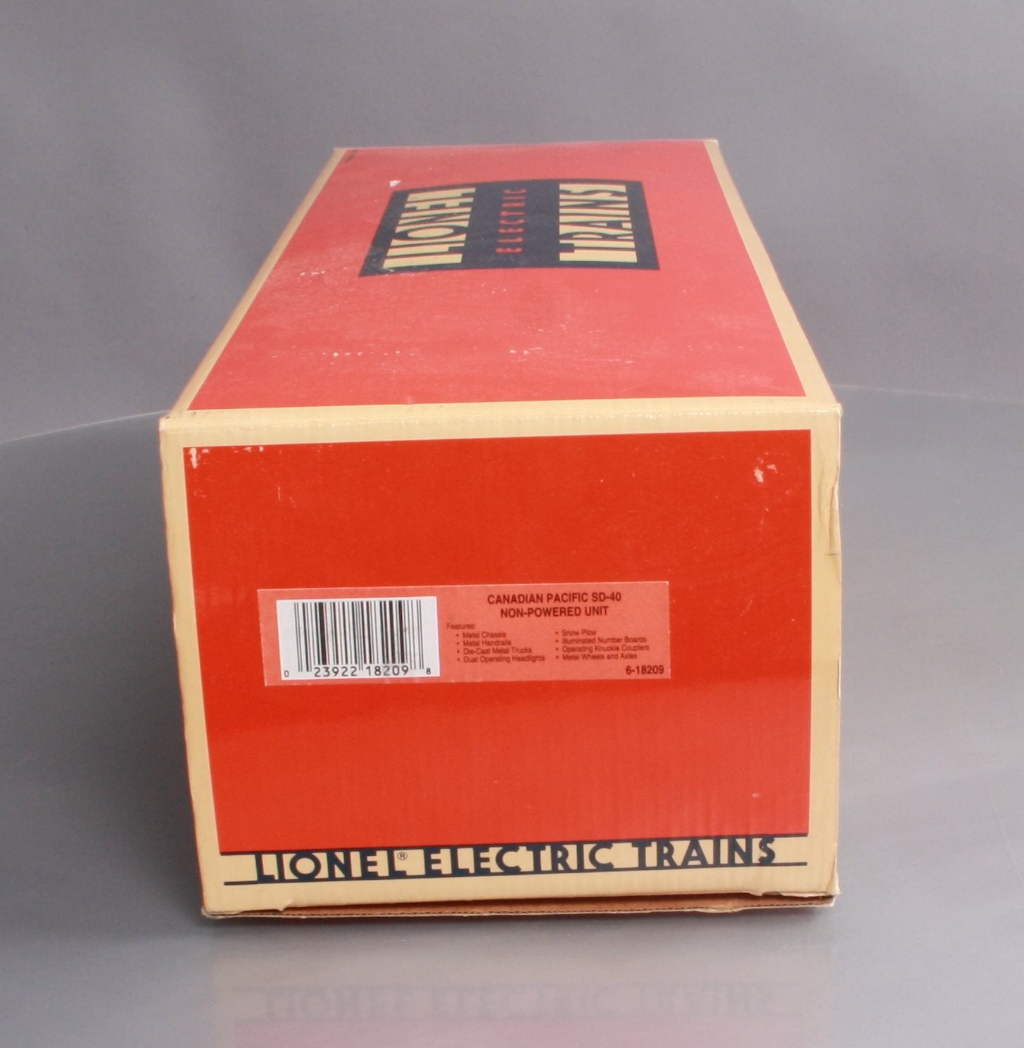 Lionel 6-18209 O Gauge Canadian Pacific SD40 Dummy Diesel Locomotive #8209 EX/Box
