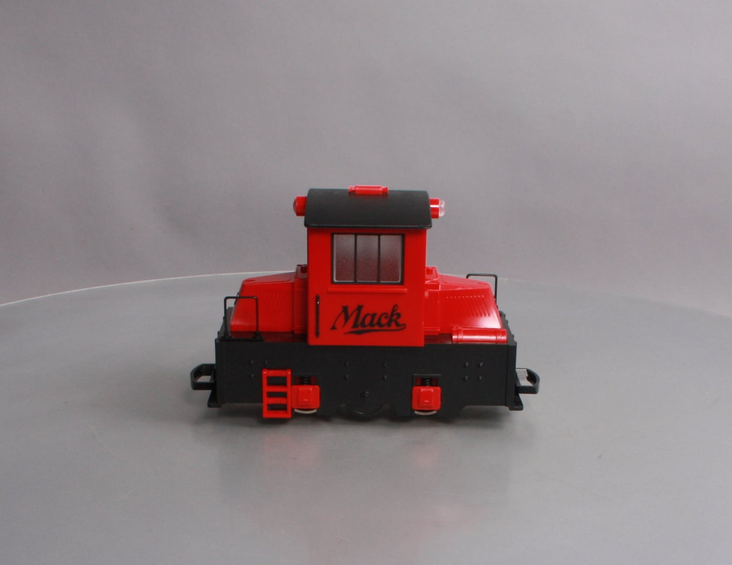 Hartland 09703 "G" Scale Red Mack Engine