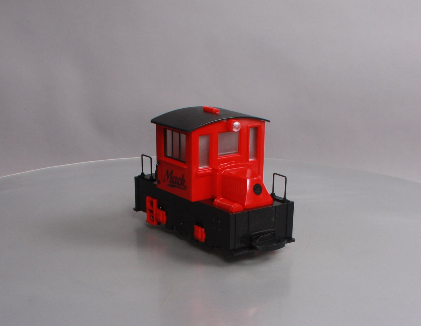 Hartland 09703 "G" Scale Red Mack Engine