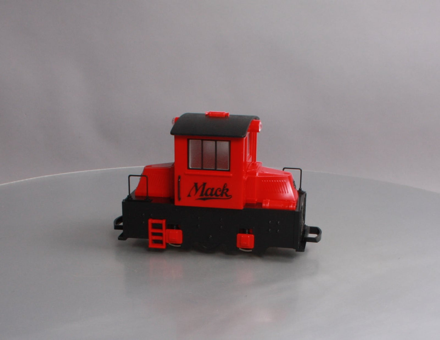 Hartland 09703 "G" Scale Red Mack Engine