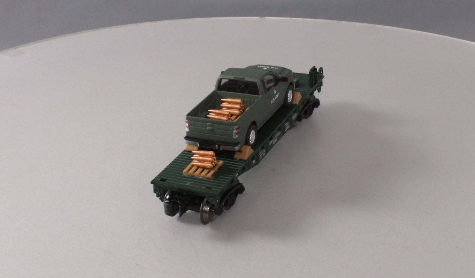 Menards 279-2655 O United States Army Flat Car w/ F-150 Pick-up NIB