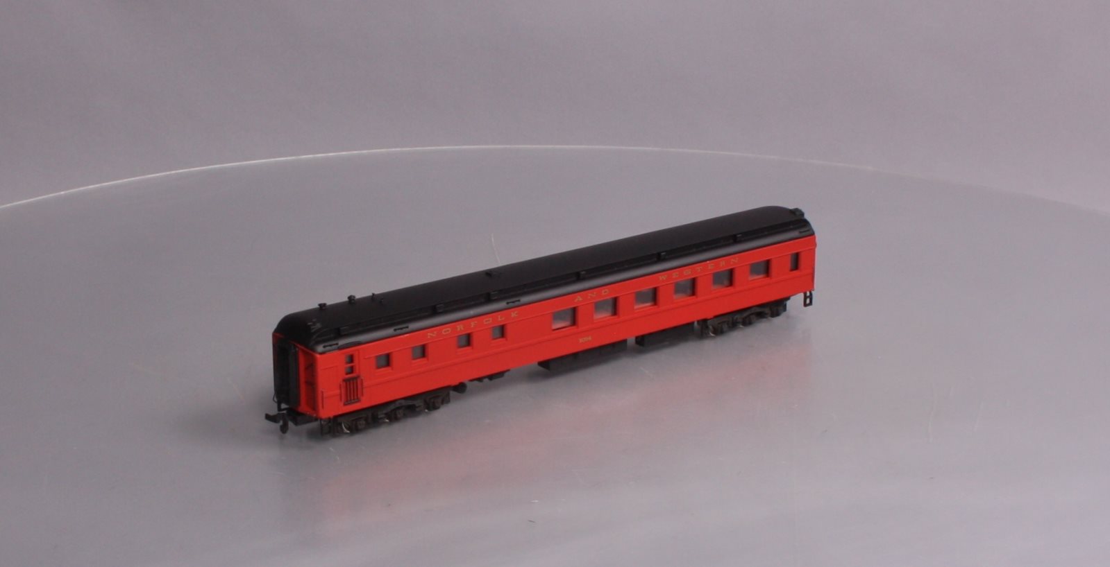 Bachmann 89124 HO Norfolk & Western Diner Car #1014