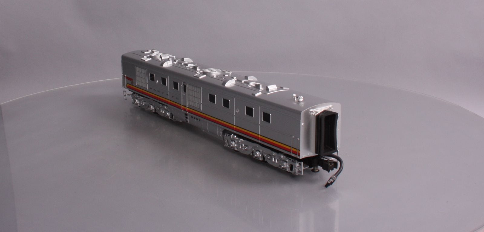 MTH 20-2223-3 O Gauge Santa Fe DL110 B-Unit Powered Diesel Engine LN/Box