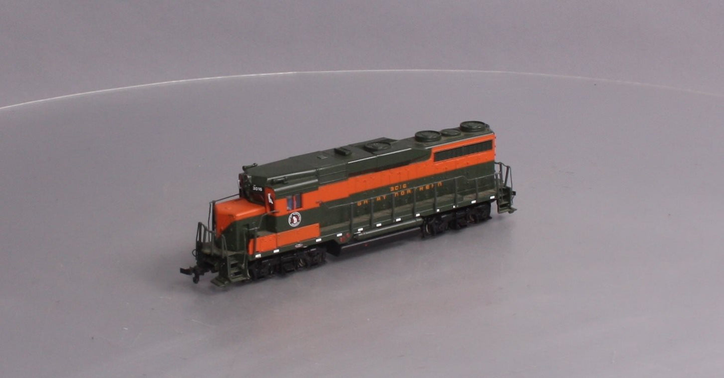 Bachmann 41-0825-11 HO Great Northern GP-30 Powered Diesel Locomotive #3016 MT/Box