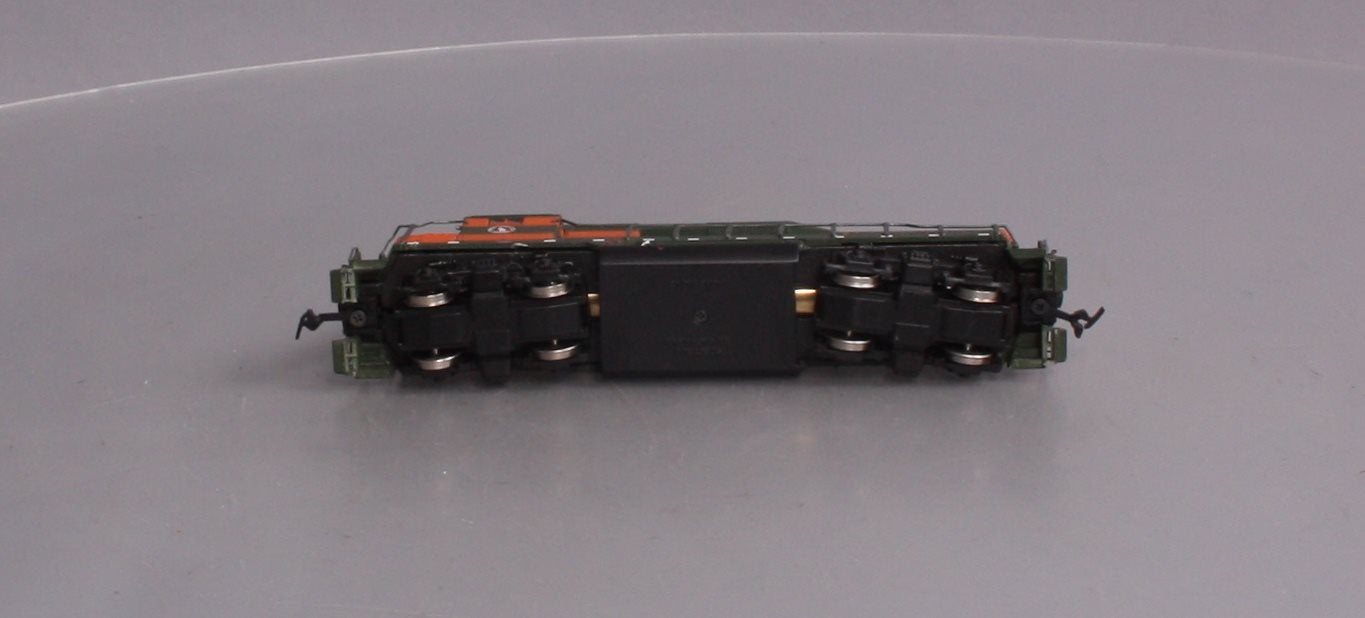 Bachmann 41-0825-11 HO Great Northern GP-30 Powered Diesel Locomotive #3016 MT/Box