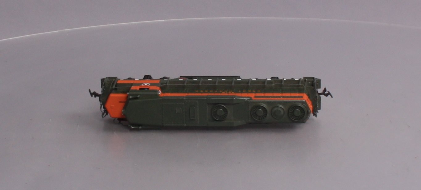 Bachmann 41-0825-11 HO Great Northern GP-30 Powered Diesel Locomotive #3016 MT/Box